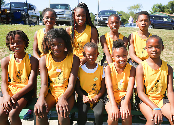 Holy Name Hornets Cross Country Team